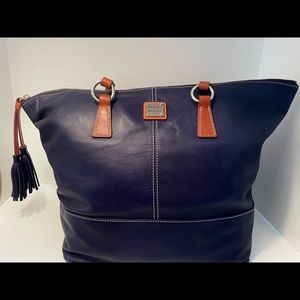 Large navy leather Dooney & Bourke tote bag